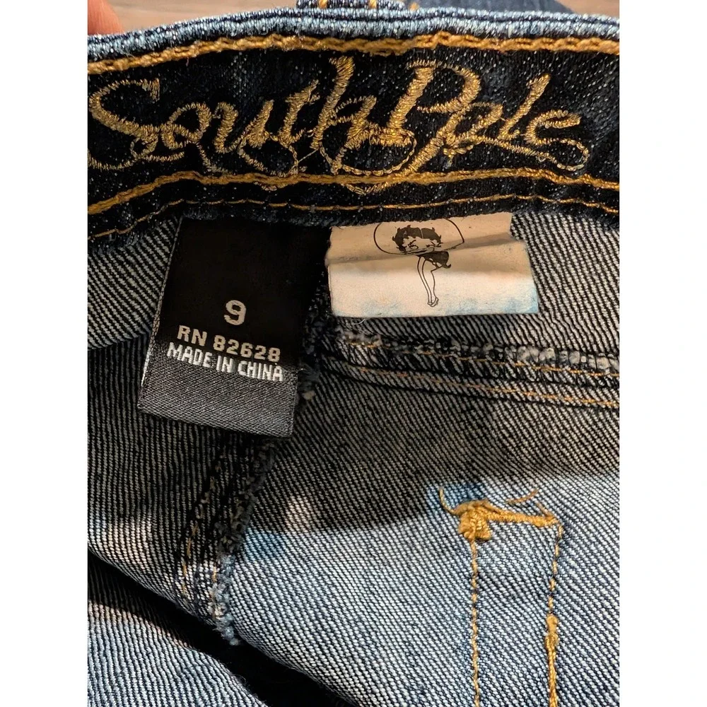 Southpole x Betty Boop Jeans Womens 9 Dark Wash Embroidered Pocket Flare Y2K